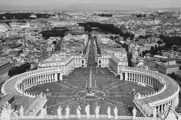 St. Peter’s Square in Vatican City – iconic places to visit in Rome in a day