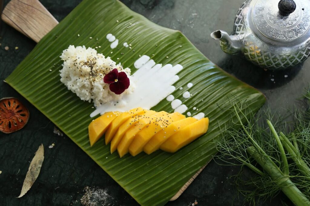 Bangkok dessert class mango sticky rice