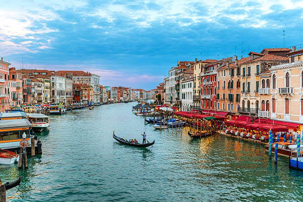 best time to visit Venice Italy canals view