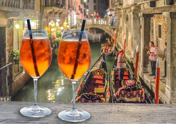 Venetian spritz Select and ombra wine pairing with cicchetti in Venice Italy bacaro