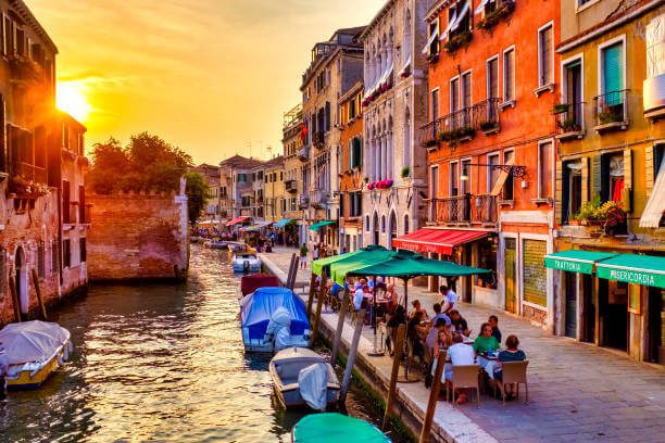 Where to Stay in Venice Cannaregio Venice local canals and restaurants