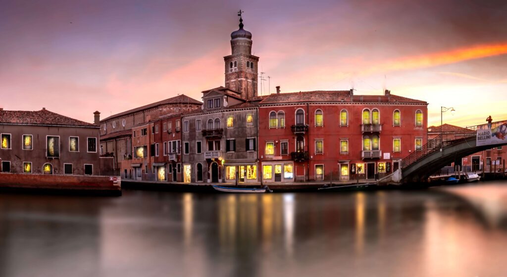 Is October a good time to visit Italy