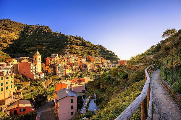 Cinque Terre in October itinerary coastal hiking trail above Vernazza village